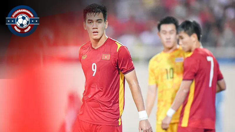 Phong Cách Thi Đấu: Sự Kết Hợp Giữa Kỹ Thuật Cá Nhân Và Tư Duy Chiến Thuật